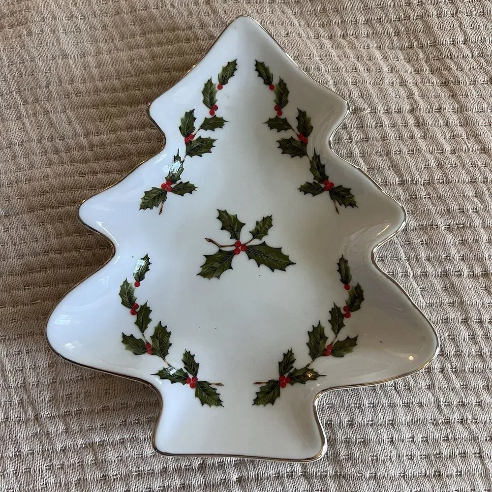 Vintage Geo Lefton White Christmas Tree Holly Berry Candy Dish Decorative 1980's